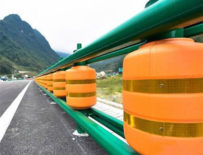 ���b�������Dʽ��ײ�o�ڹ���